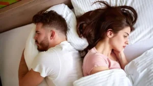 Read more about the article Low Libido: यौन इच्छा में कमी के कारण, लक्षण और समाधान